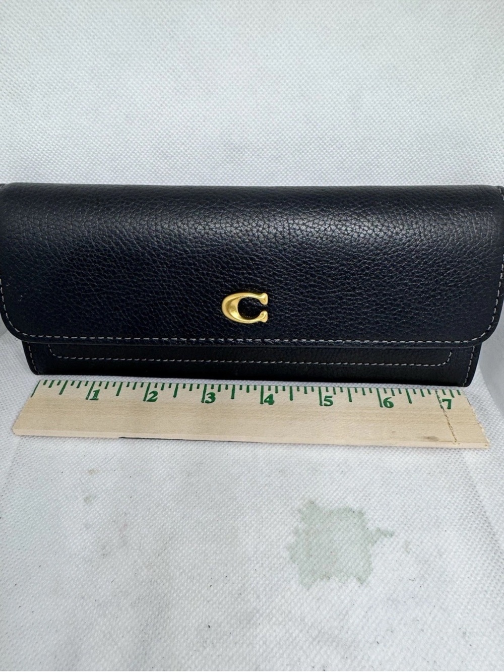 Coach Black Pebbled Leather Continental Wallet with Gold 'C' Accent - Picture 10 of 11